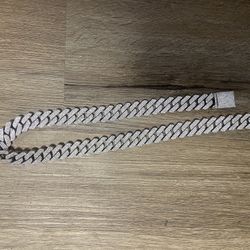 mens diamond cuban necklace 