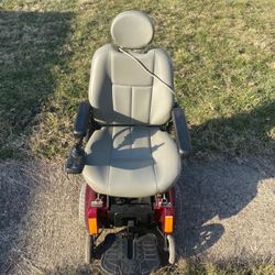 Pride Mobility Jet 7 