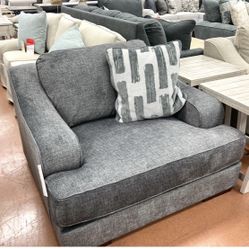 New Chair 1/2 — CLEARANCE 