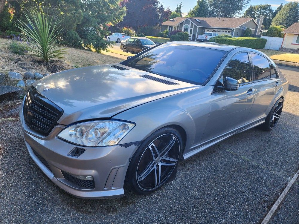 2007 Mercedes S550 Parts Cars