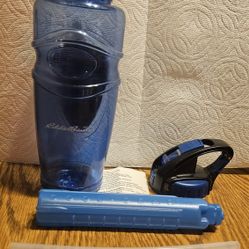 NEW EDDIE BAUER COOL GEAR WATER BOTTLE WITH FREEZER STICK & CLEAR TRAW 