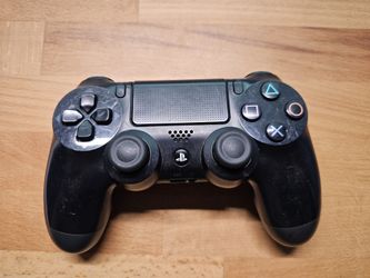 PlayStation 4 Controller 