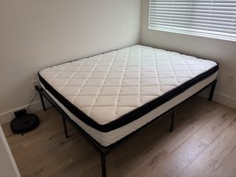 MOLBIUS Queen 10-inch Hybrid Mattress