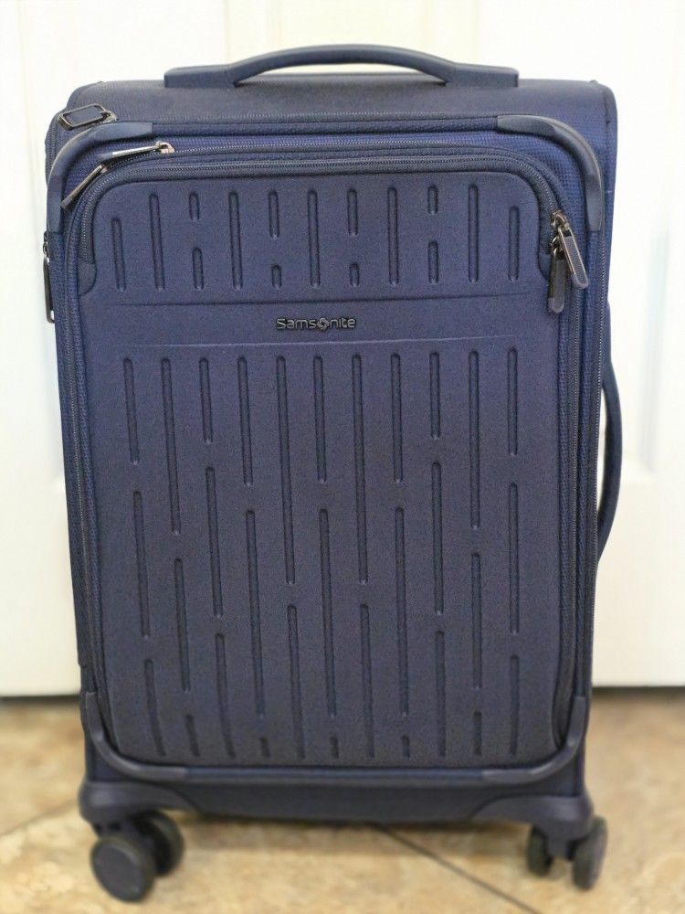 Samsonite Spinner Wheels Luggage Set 20" Carry-On