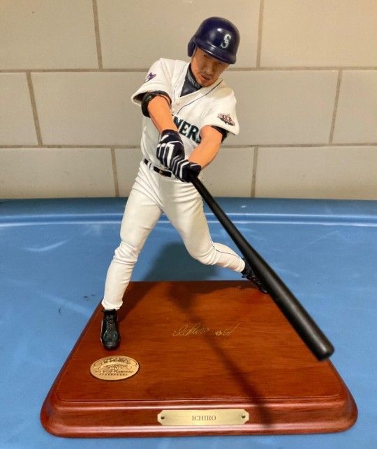 Danbury Mint - Seattle Mariners Ichiro in the Original Box