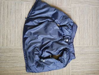 Sleeveless coat