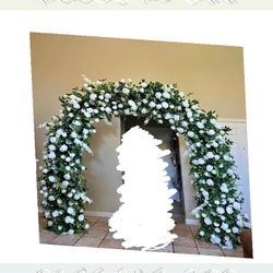 Enchanting Wedding Decor Featuring Stunning Floral Art kid major