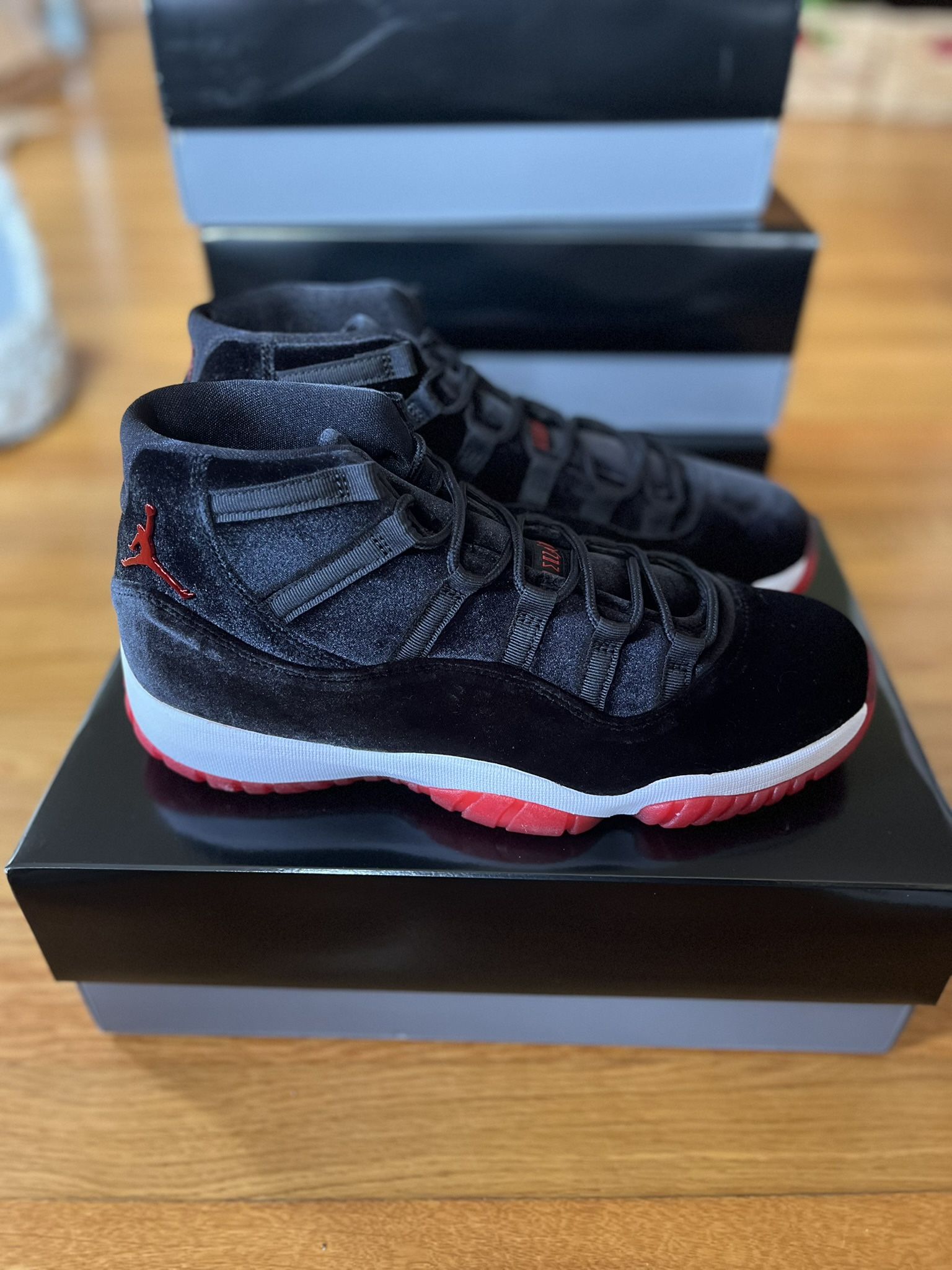 Jordan 11 Bred Velvet Size 10.5M