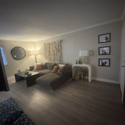 Right Facing Grey Sectional. 100” W/Washable Covers 