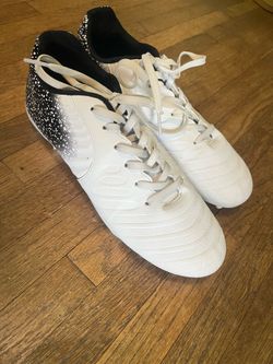 Women's Soccer Cleats Firm Ground, Lightweight Unisex Soccer Shoes for Adults Fits Men & Women