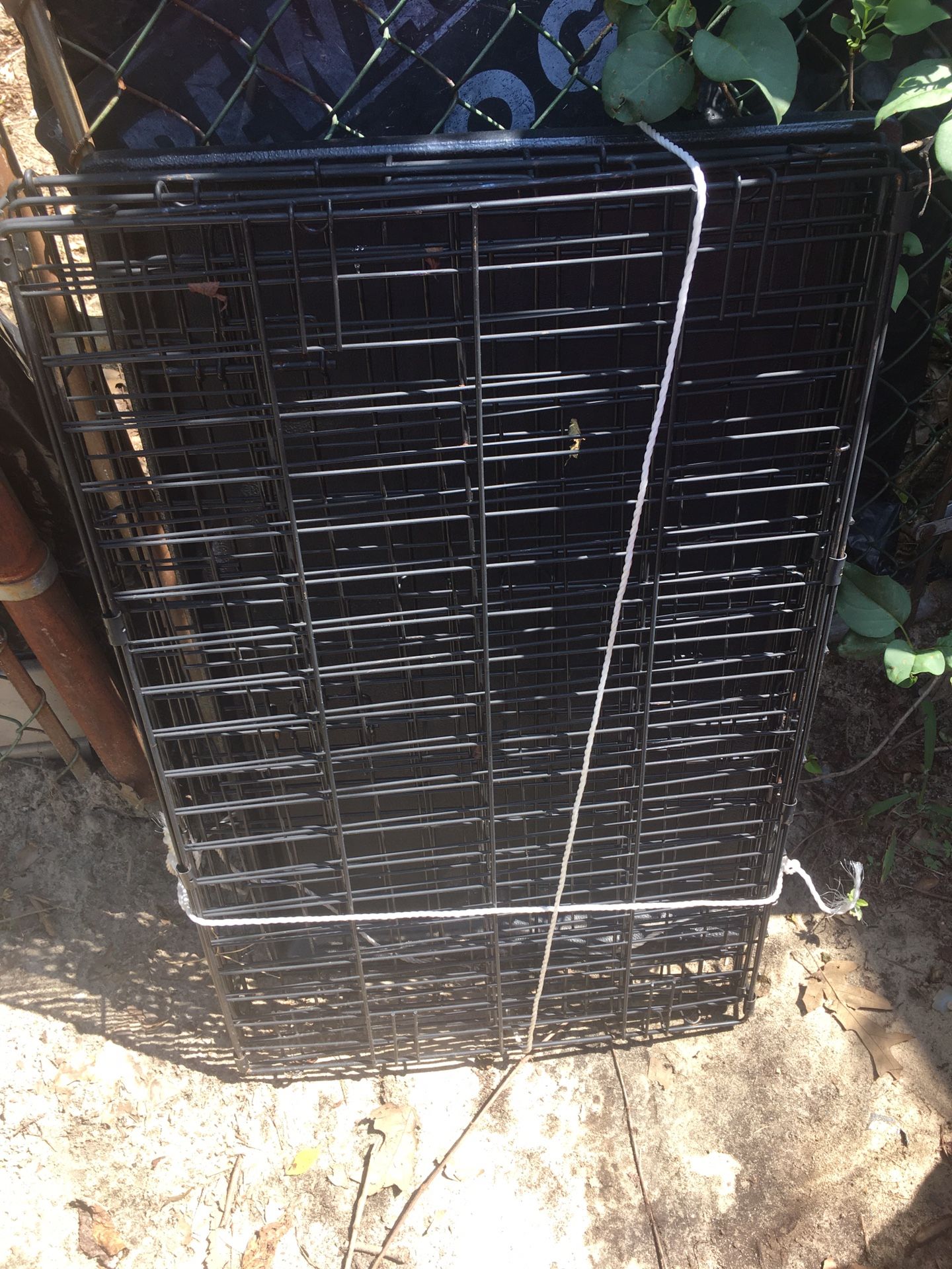 LNEW Pet cage with removable tray size medium only $50 firm