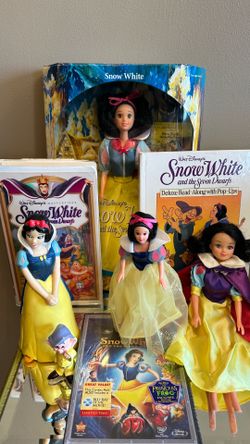 Vintage Disney’s Snow White Mega Collector's - Lot of 7 Pieces