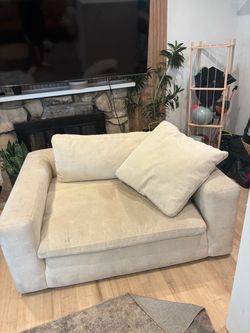 Luxury Love Seat For Sale Off Whire