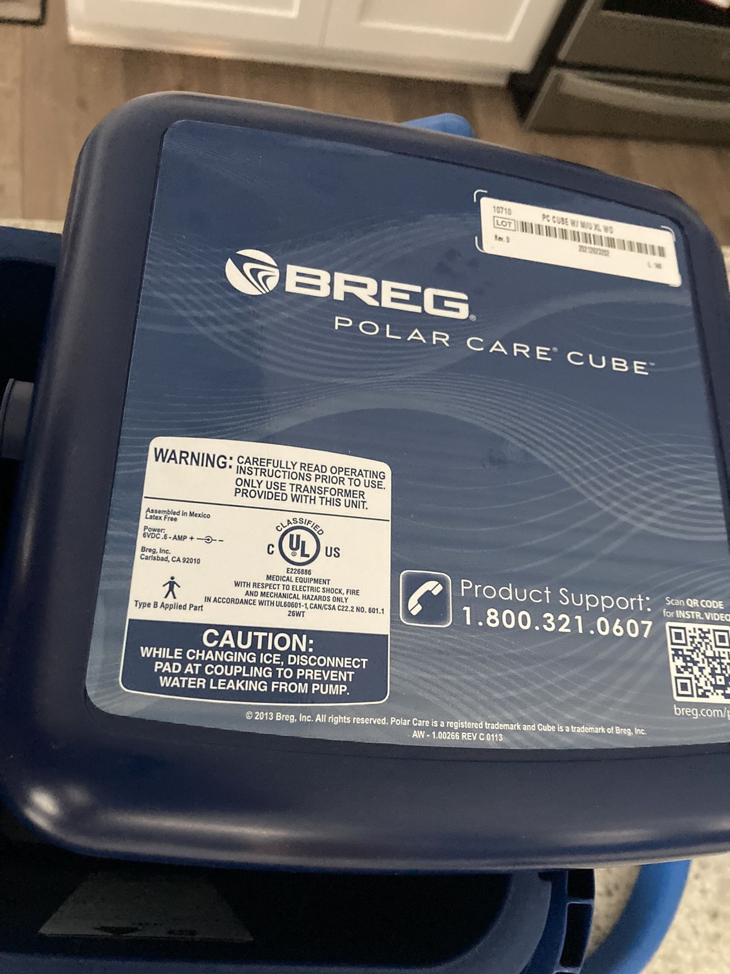 Breg® Polar Care Cube System w/ Wrap-On Pads