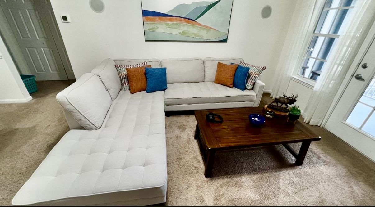 🛋️ For Sale: Beautiful City Furniture El Eli Taupe Microfiber Sectional Sofa