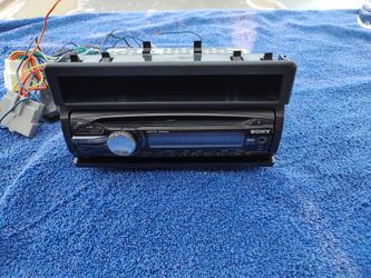 Sony CDX-GT25MPW FM/AM, CD PLAYER w/AUX