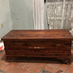 Vintage Cedar Hope Chest / Blanket Storage Chest