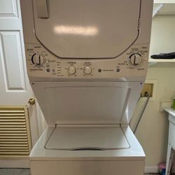 GE Stackable Washer Dryer- Electric 