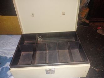 Lockbox Two Keys And Great Shape