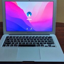 MacBook Air  Intel Core i5 4Gb 128GB  Monterey macos