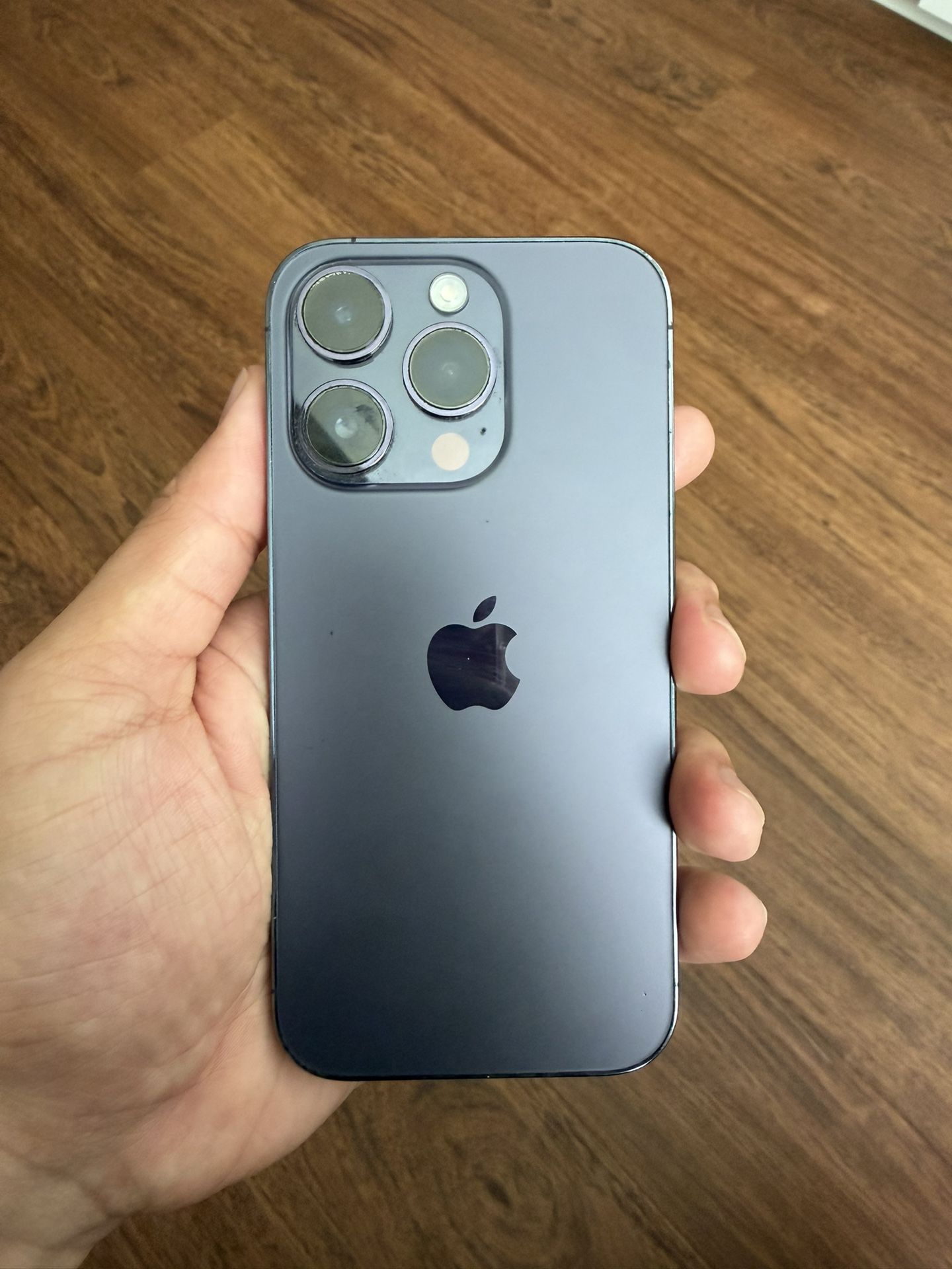 iPhone 14 Pro (128GB) Unlocked