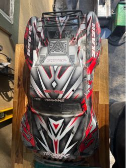 Traxxas slash rc car