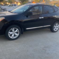 Nissan Rogué 2011