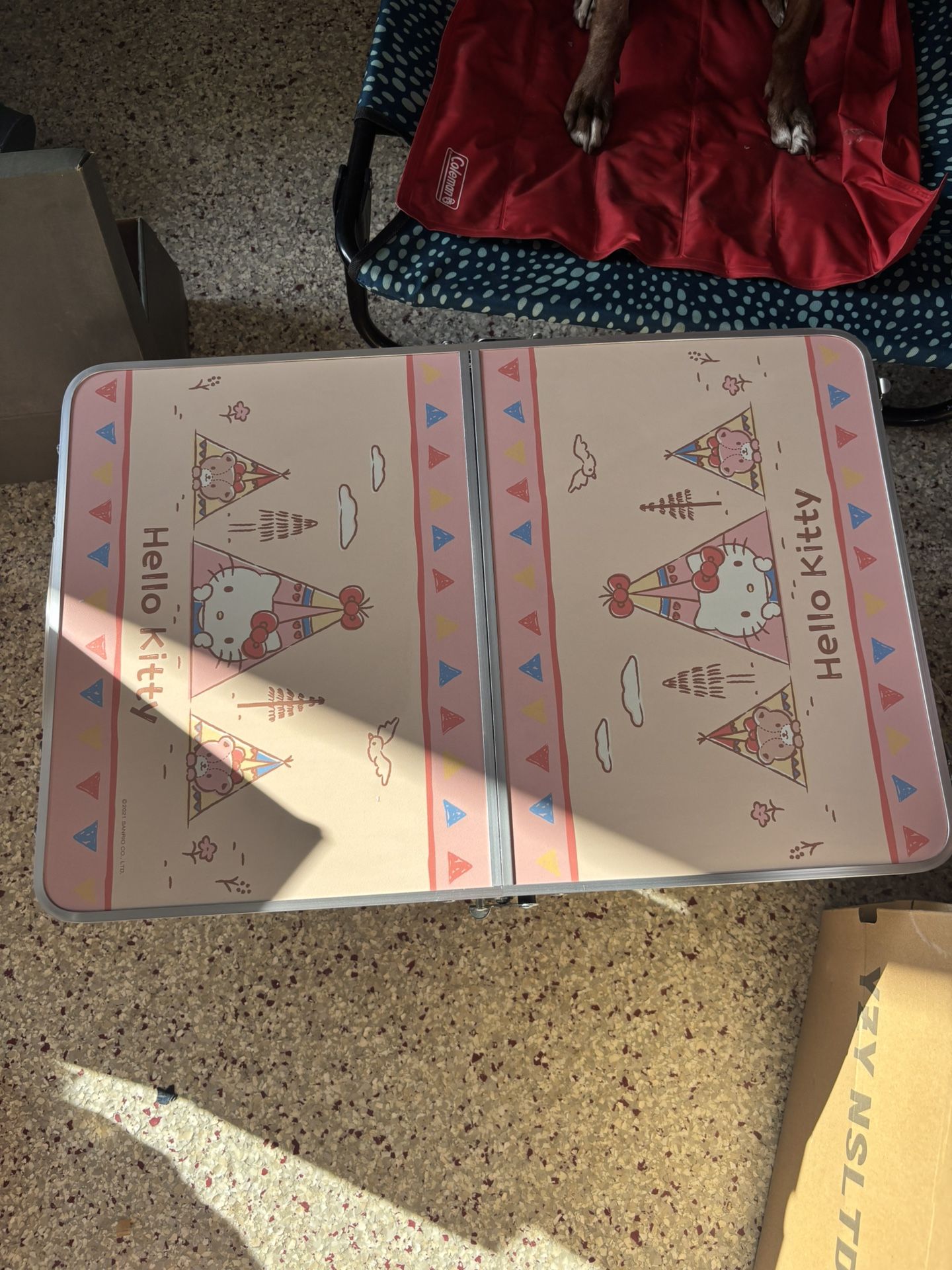 Hello Kitty Table 