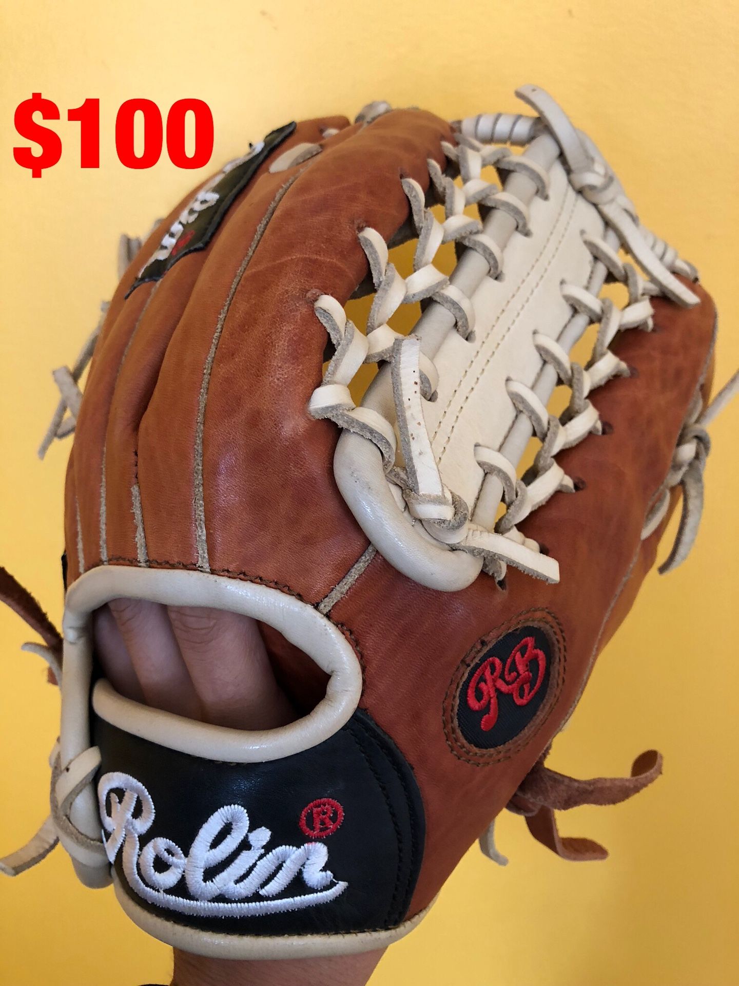 Rolin pro baseball glove new condition quality leather equipment bats Rawlings easton Wilson mizuno demarini tpx Nike