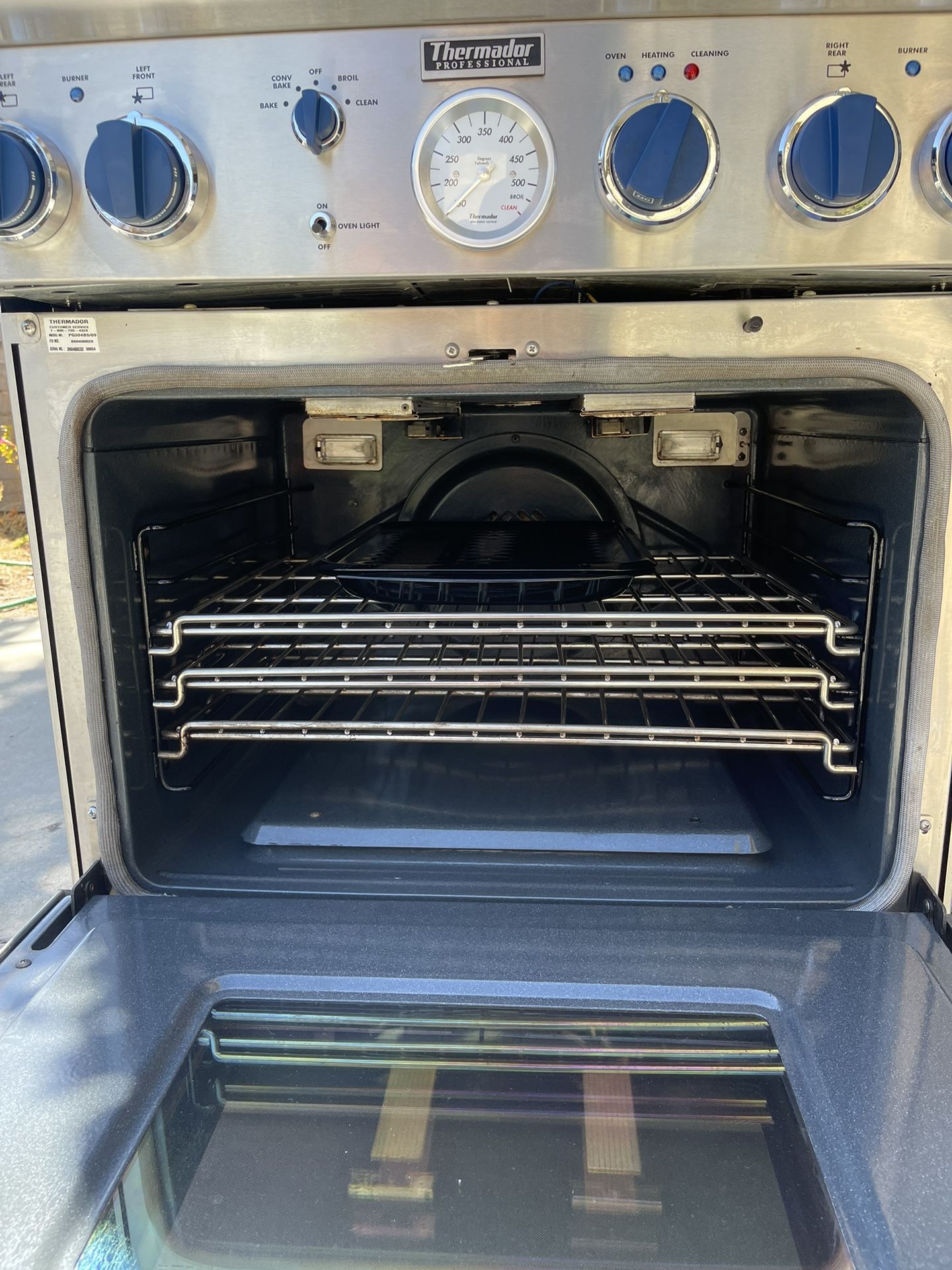 LG Gas Range for Sale in Watsonville, CA - OfferUp