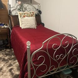 Twin Bed 