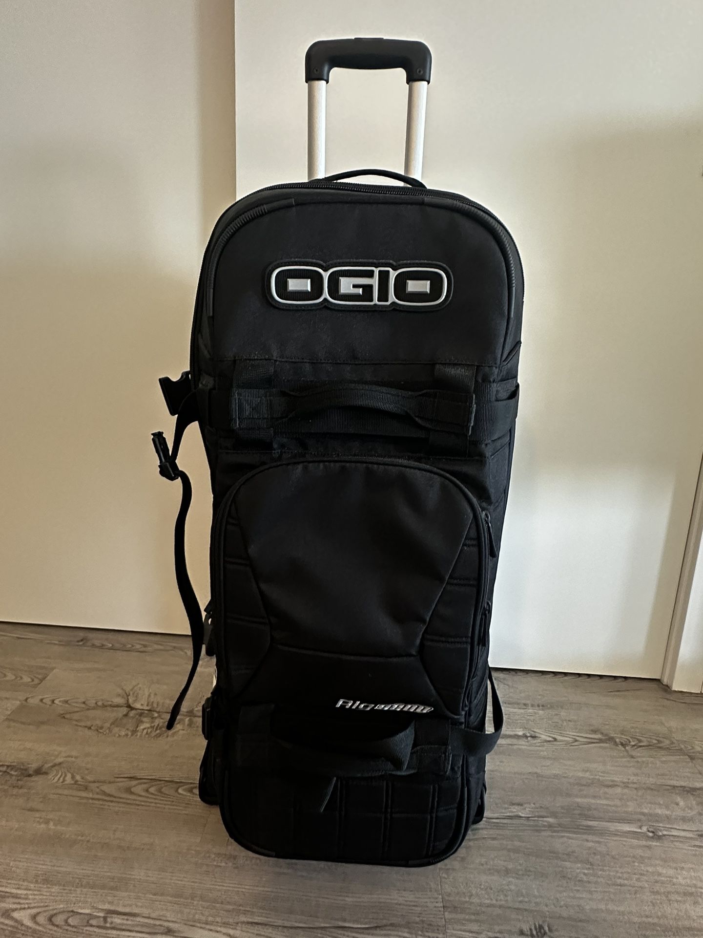 Ogio Wheeled Bag