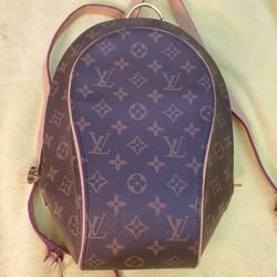 LV. Small Louis Vuitton Personal Backpack for Sale in Cleveland, OH -  OfferUp