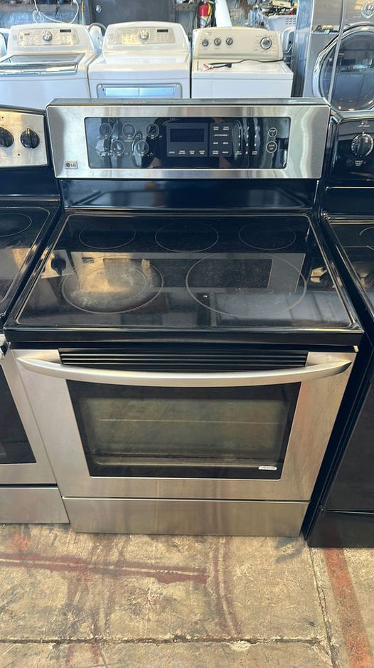 Stainless LG Electric Range with Glass Top
