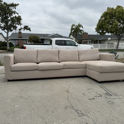 Large 2 Pc Sectional Couch DELIVERY AVAILABLE 