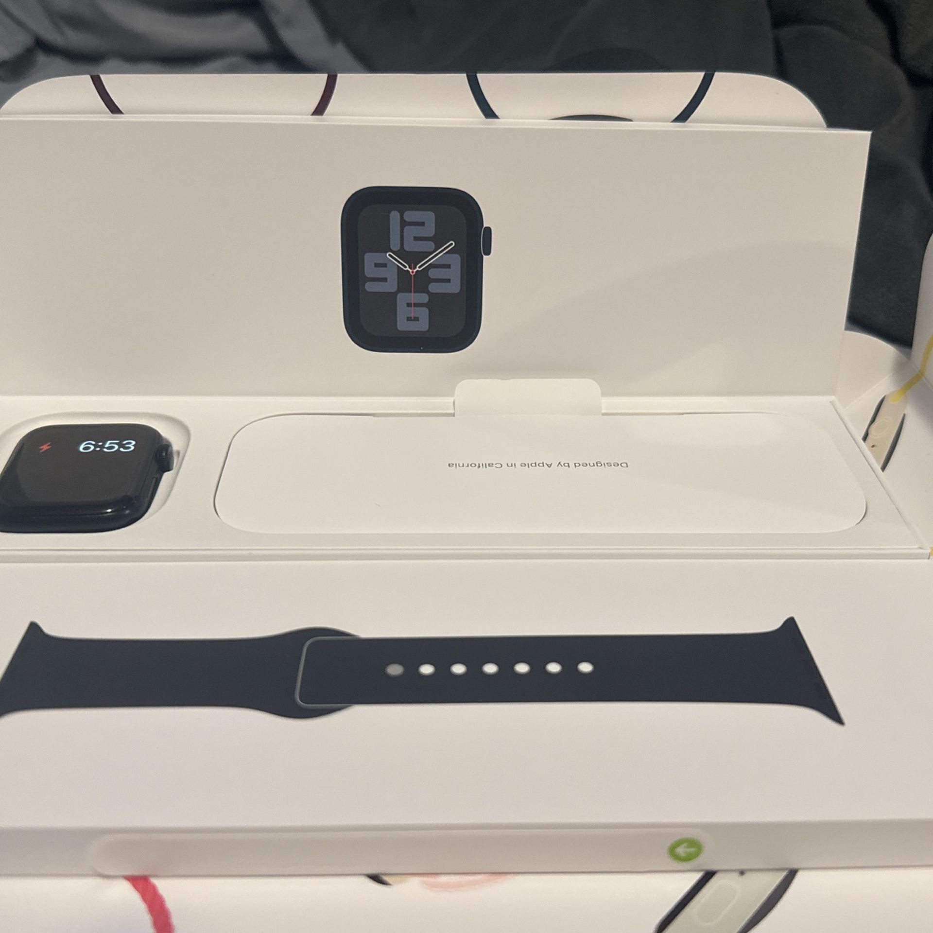 2023 Apple Watch SE (GEN 2)