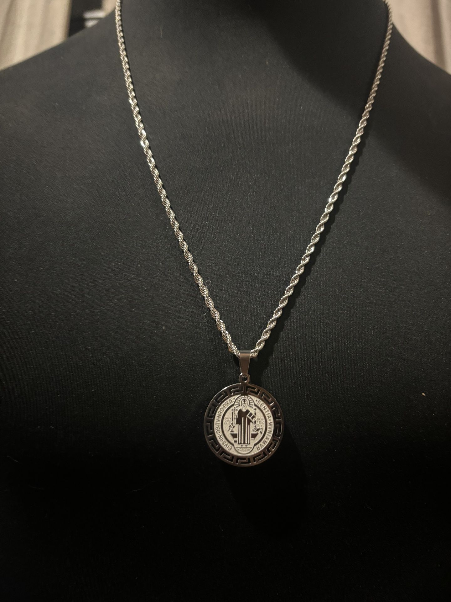 20” STAINLESS STEEL Necklace w/ Pendant 