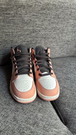 Air Jordan 1 Mid Pink/White Sneakers