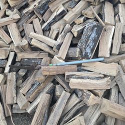 OAK FIREWOOD FOR SALE DELIVERY AND STAKING 