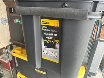Rolling tool storage
