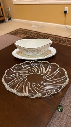 Gravy Boat And Oval Glass Plate