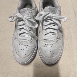 Puma  White Athletic Sneakers Size 6