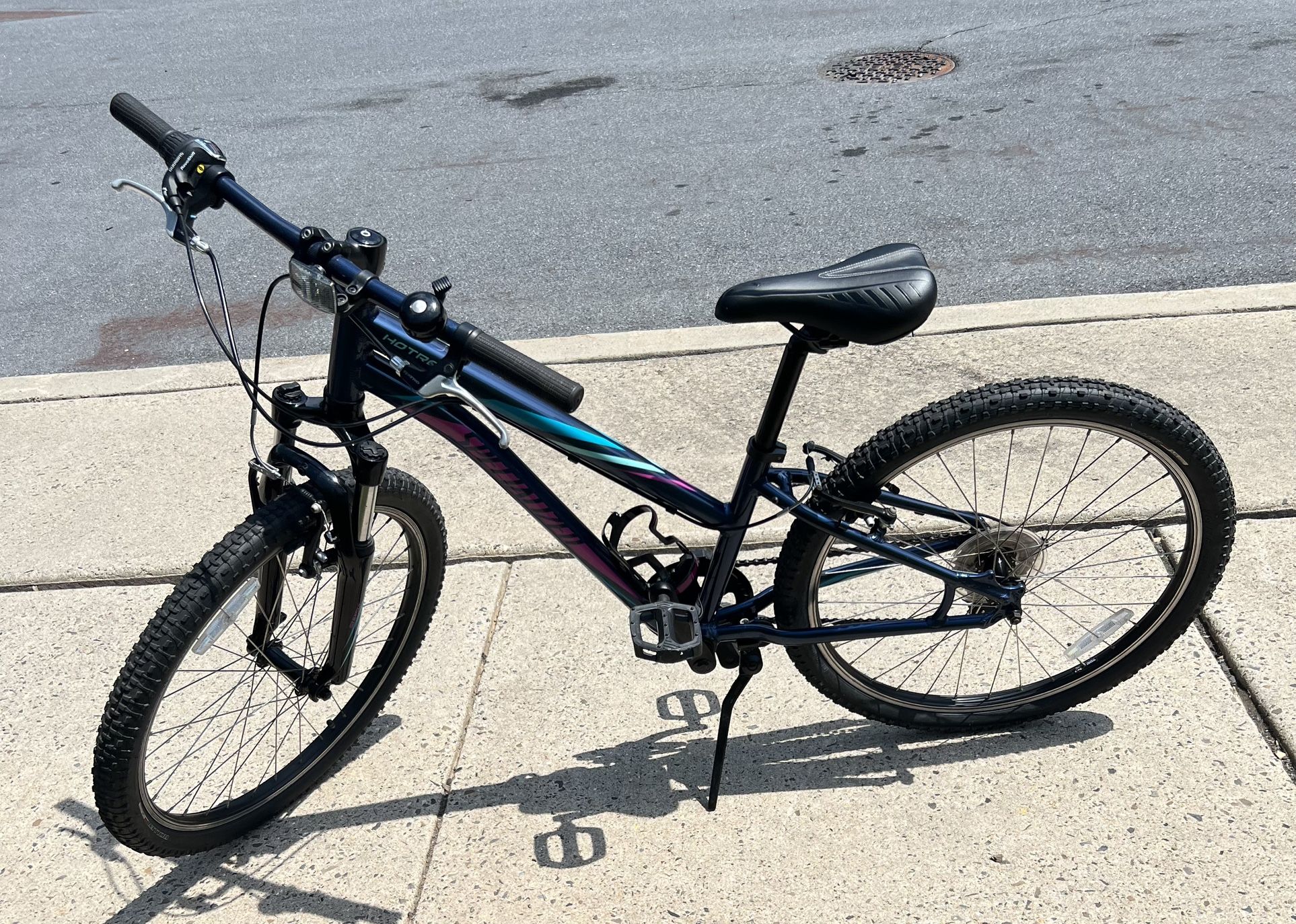 Specialized Hotrock 24 inch 7-Speed Girls bike