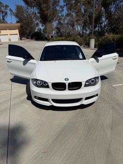2011 BMW 128i Msport Slicktop Manual White on Red.