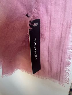 Tahari scarf