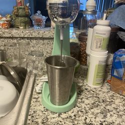 Smoothie Machine 