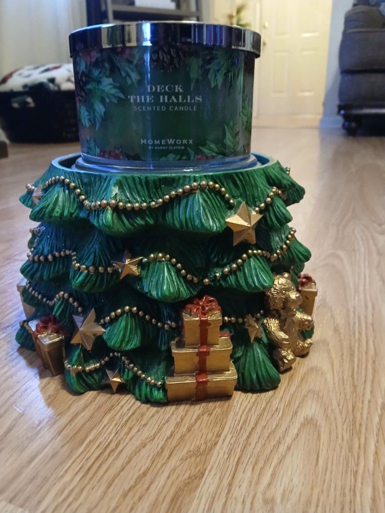 Green Tree Pedestal W/Candle