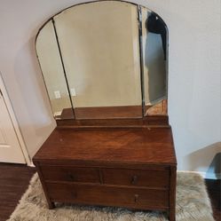Antique Oak Dresser/Vanity with Tri-Fold Mirror