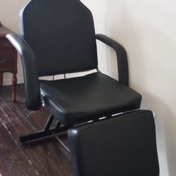 Black Reclinable Faux Leather Eyelash Tech / Ultrasound Chair
