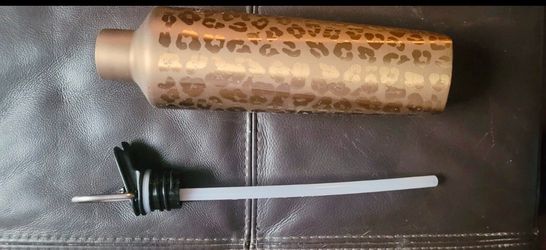 Brumate ReHydration Water Bottle (25oz) Gold Leopard Great Gift  For Holidays